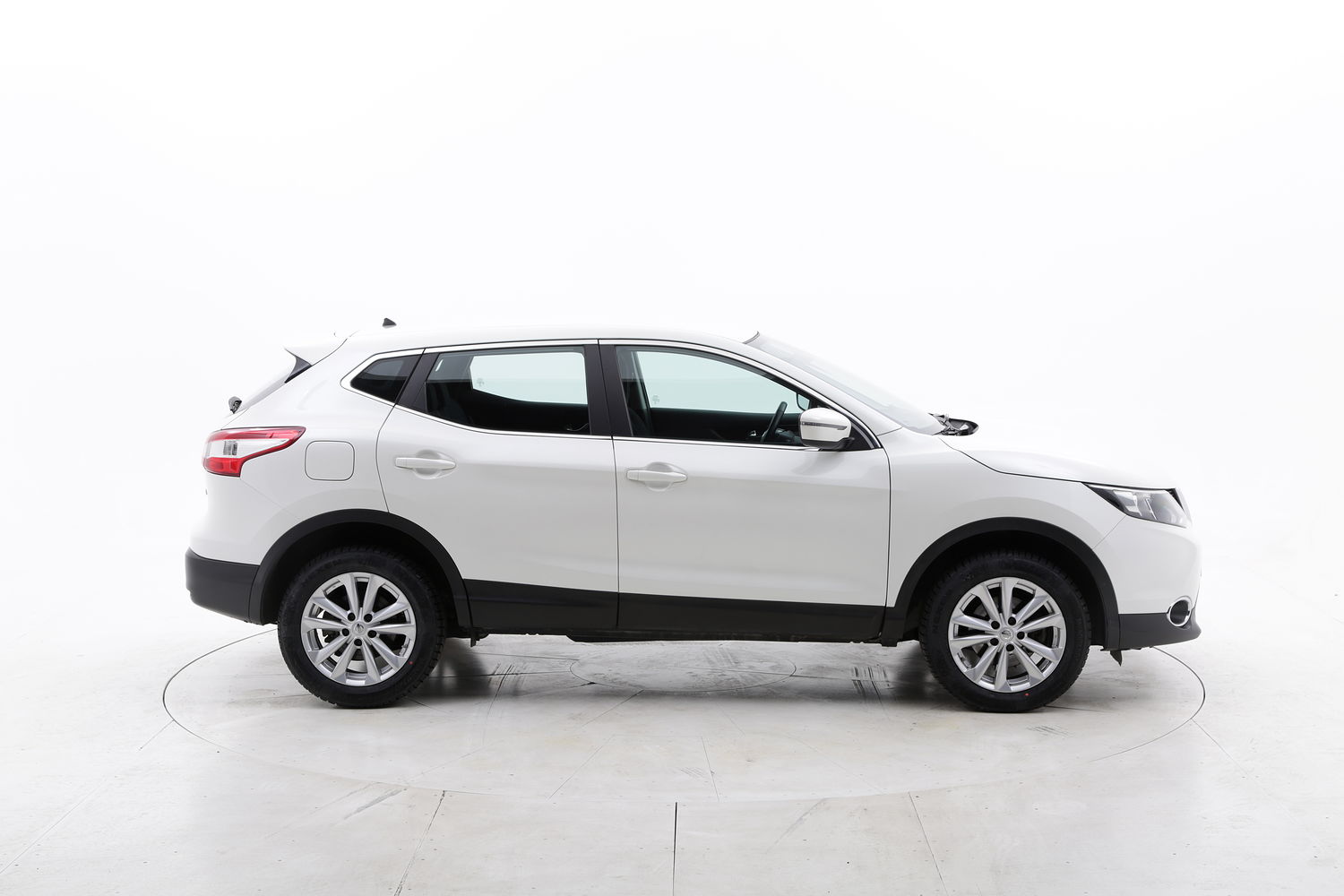 Nissan Qashqai usata del 2015 con 62.014 km