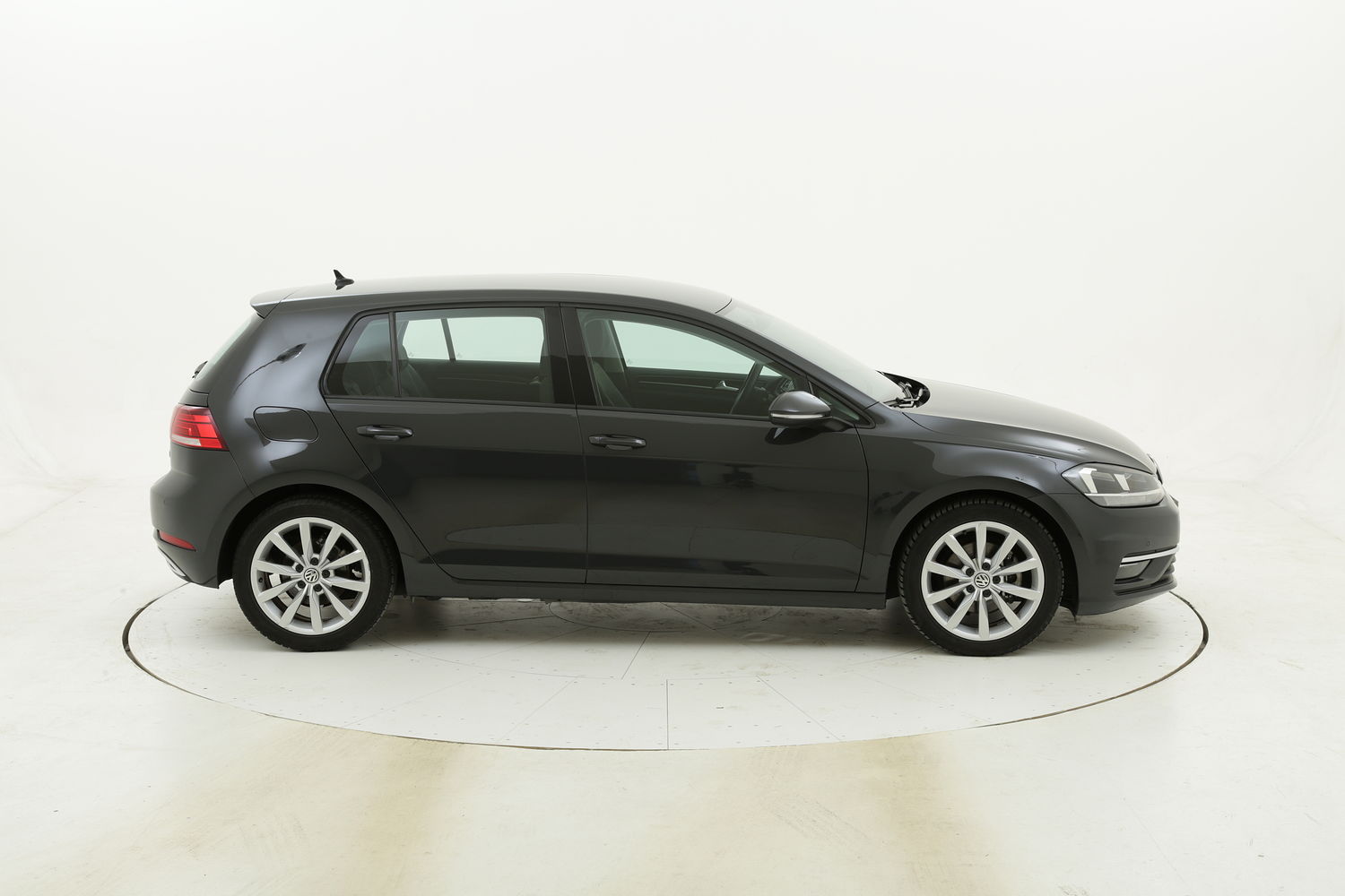 Volkswagen Golf Executive usata del 2017 con 61.146 km