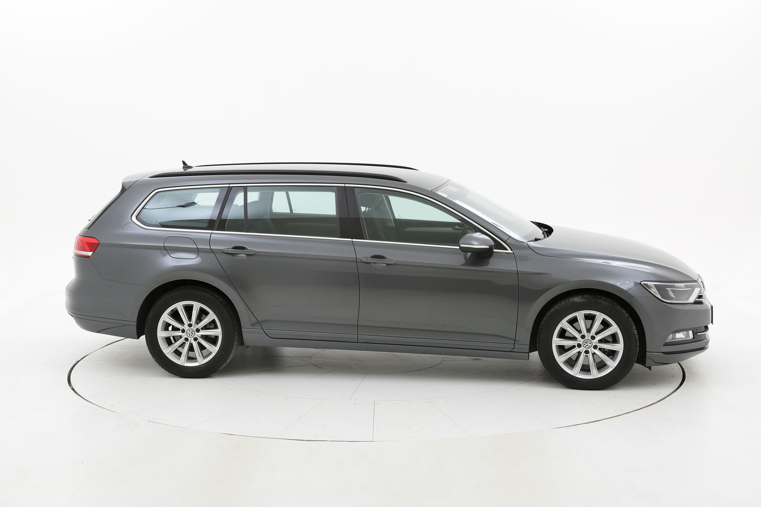 Volkswagen Passat usata del 2015 con 92.734 km