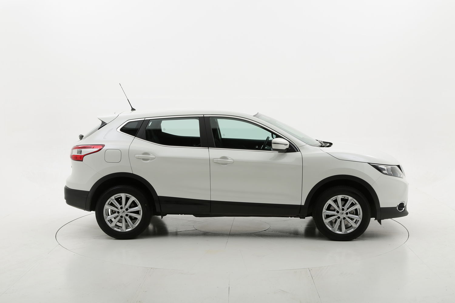 Nissan Qashqai usata del 2015 con 53.015 km
