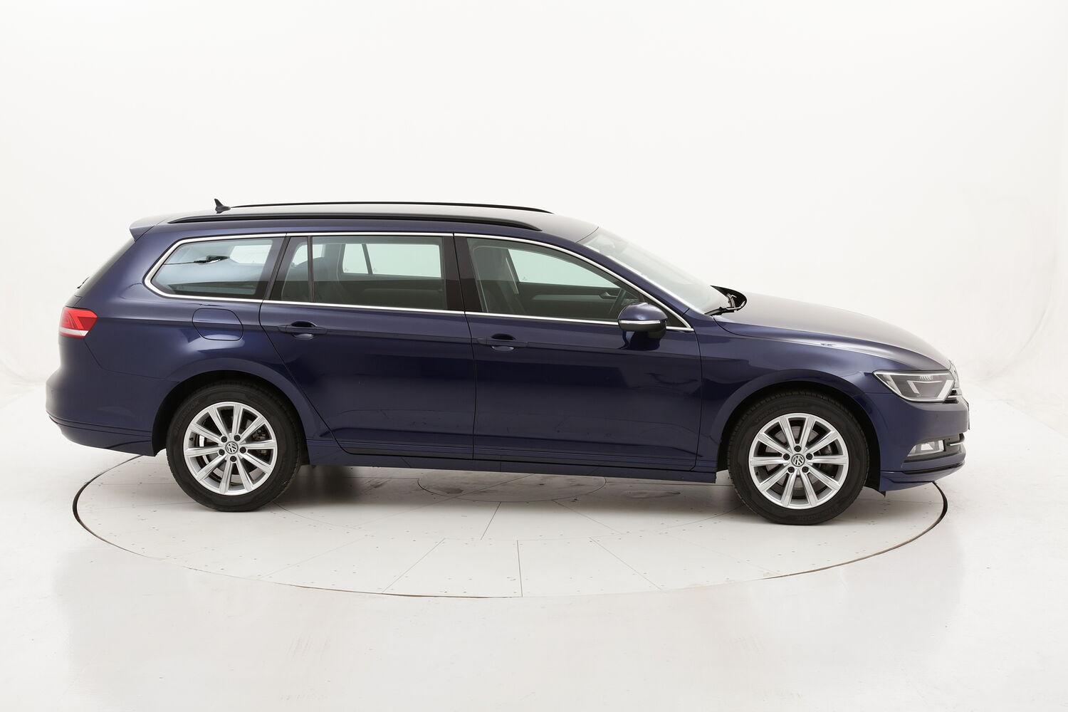 Volkswagen Passat Variant Business usata del 2018 con 128.916 km
