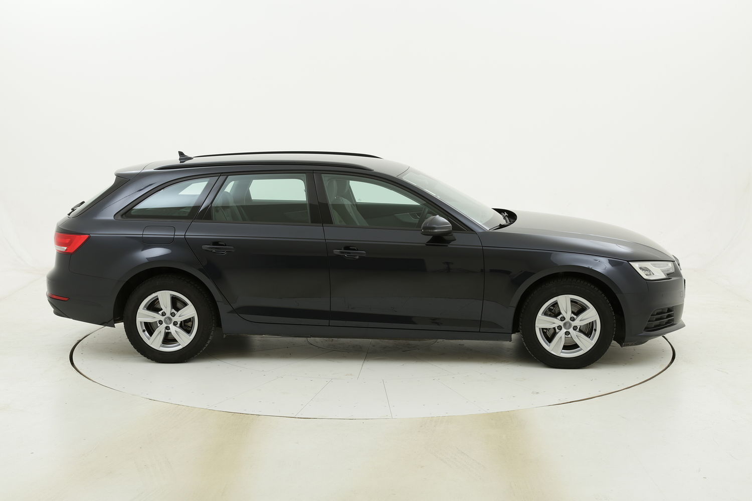 Audi A4 Avant ultra Business S tronic usata del 2017 con 69.431 km