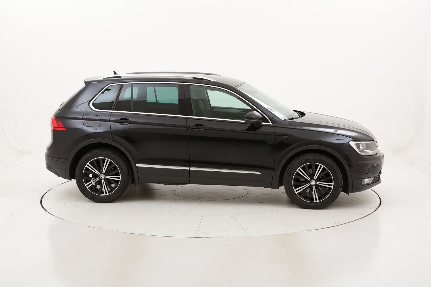 Volkswagen Tiguan Business DSG usata del 2018 con 97.882 km