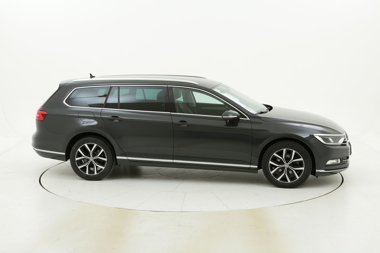Volkswagen Passat usata del 2016 con 101.391 km