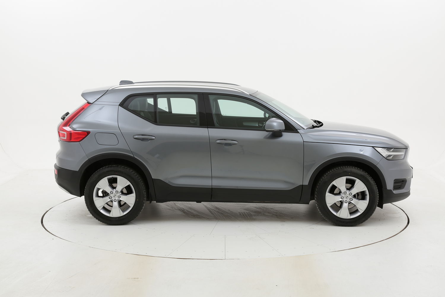 Volvo XC40 usata del 2019 con 14.878 km