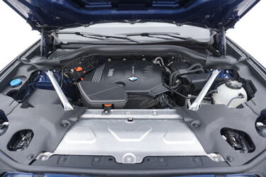 Vano motore di BMW X3