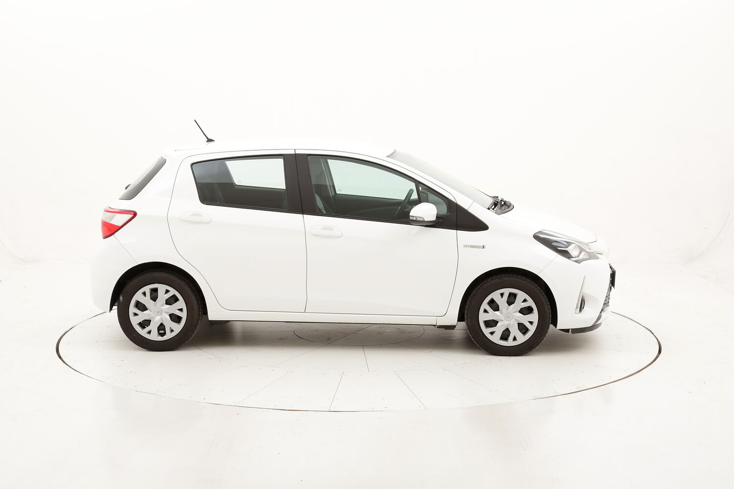 Toyota Yaris Hybrid Business usata del 2018 con 43.768 km