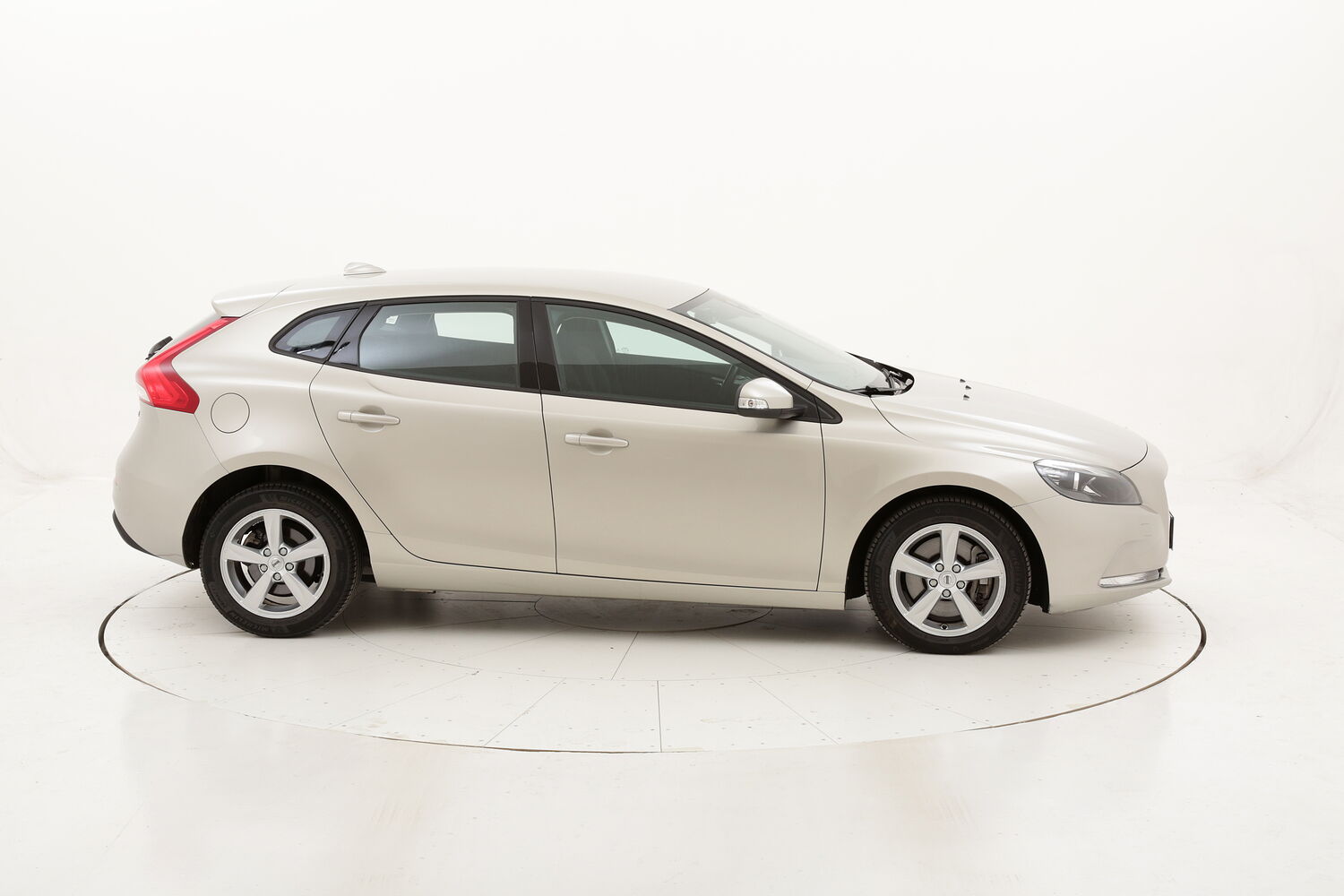 Volvo V40 D2 Buiness Geartronic usata del 2017 con 112.168 km