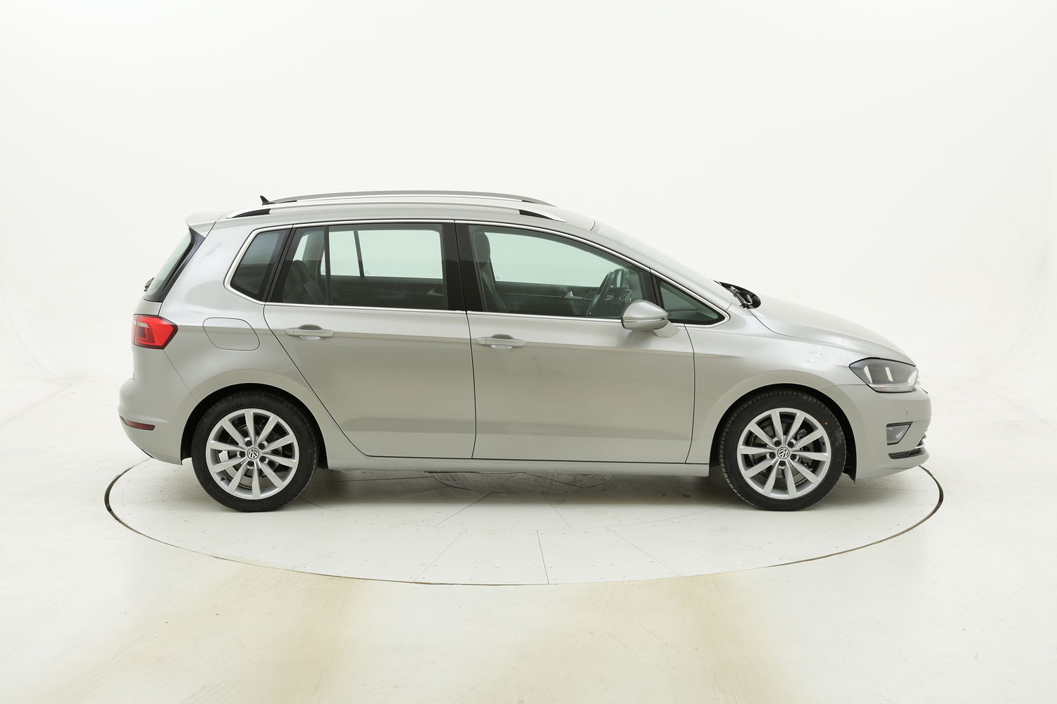 Volkswagen Golf Sportsvan Executive usata del 2016 con 57.179 km