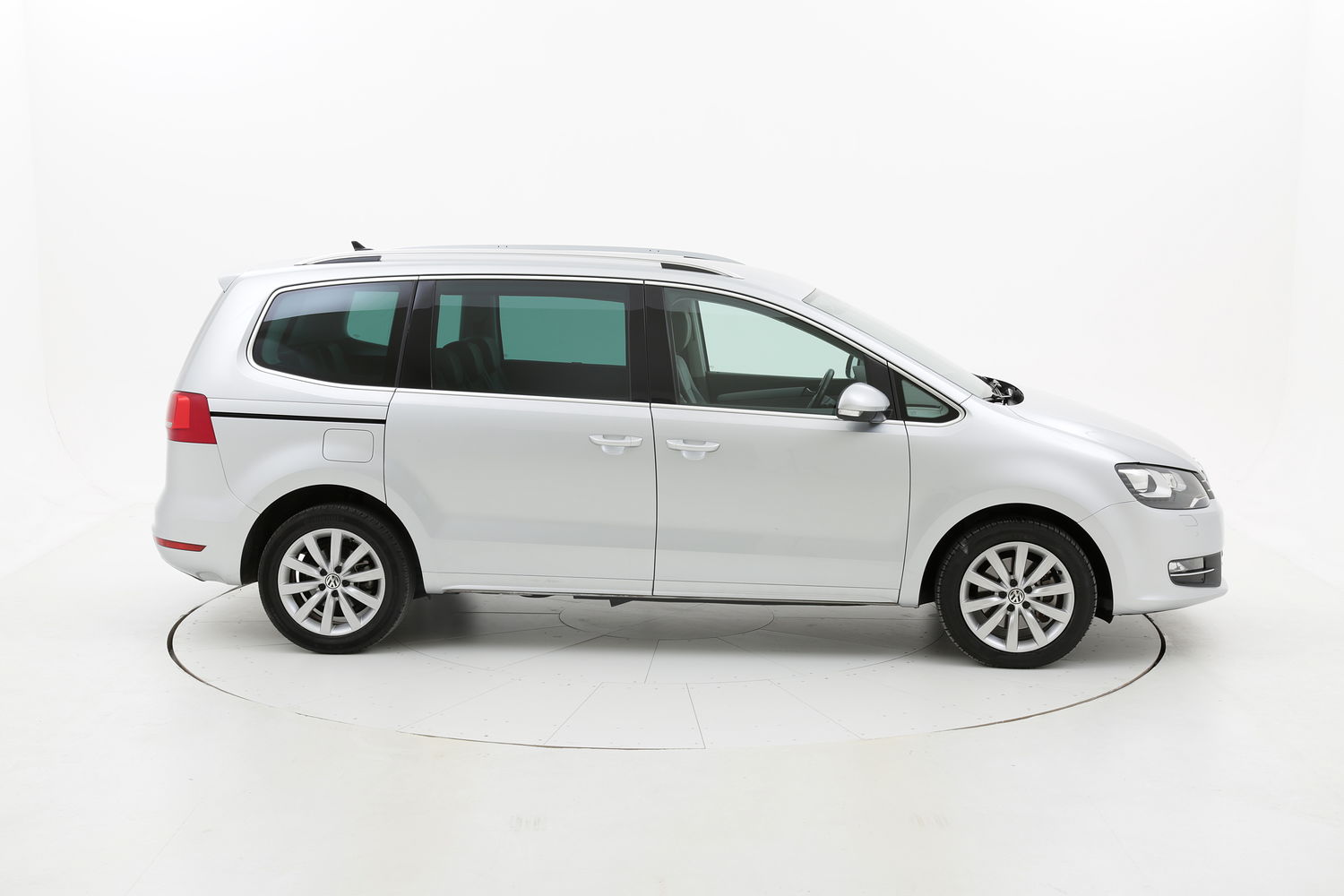 Volkswagen Sharan usata del 2015 con 64.720 km