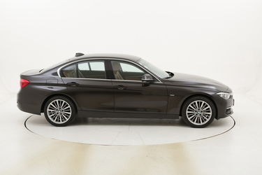 BMW Serie 3 325d Luxury usata del 2017 con 70.756 km