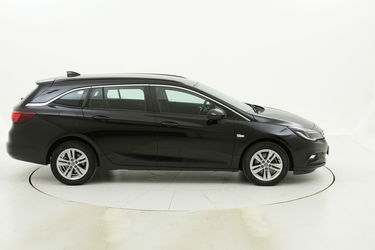 Opel Astra usata del 2017 con 101.101 km