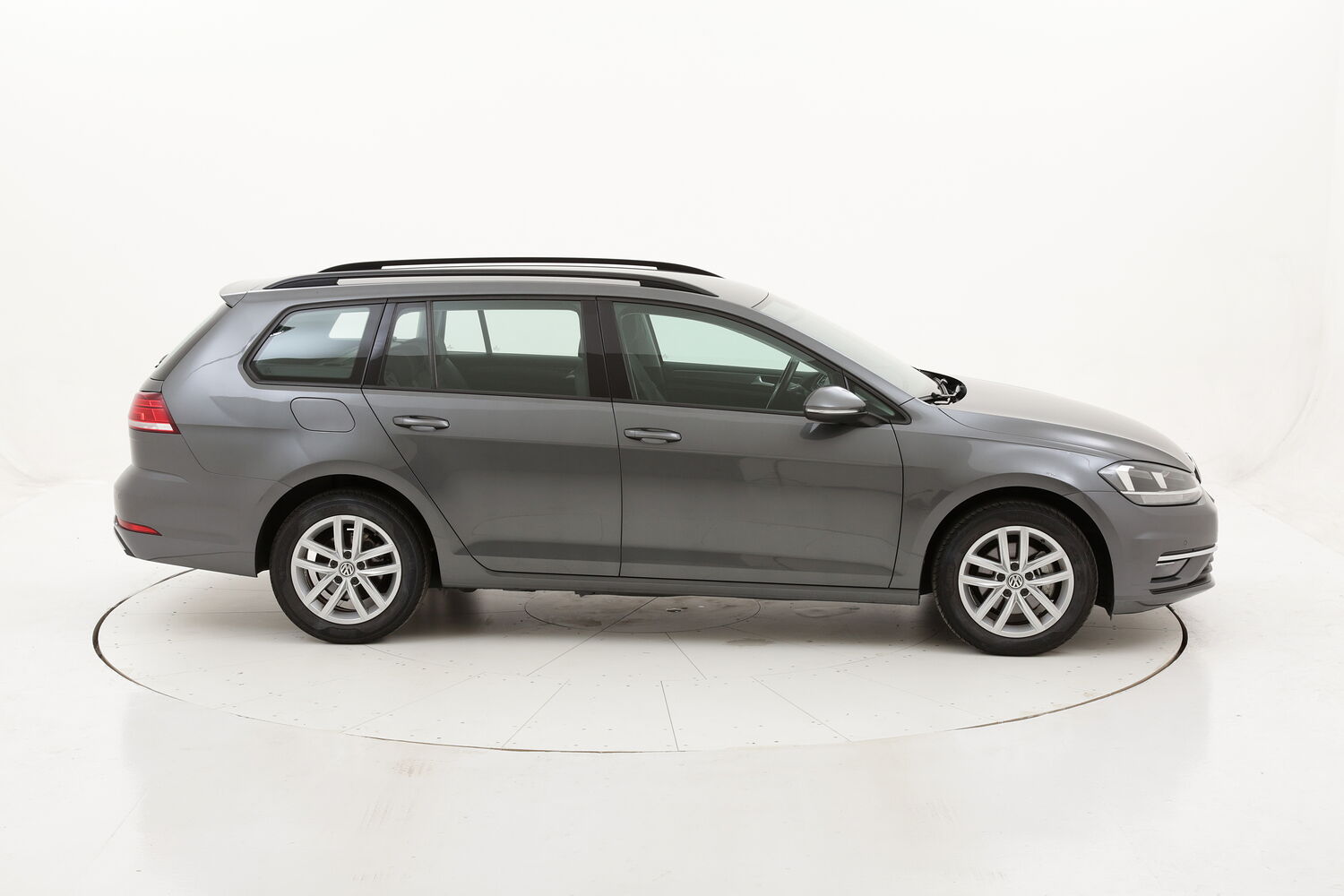 Volkswagen Golf Variant Business usata del 2018 con 102.214 km