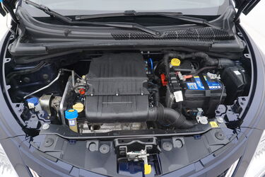 Lancia Ypsilon Vano motore Vano motore di Lancia Ypsilon