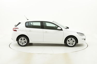 Peugeot 308 usata del 2017 con 126.187 km