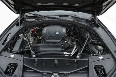 BMW Serie 5 Vano motore BMW Serie 5 Vano motore