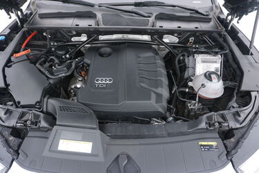 Vano motore di Audi Q5