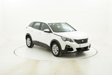 Peugeot 3008 Business EAT8 usata del 2018 con 23.786 km