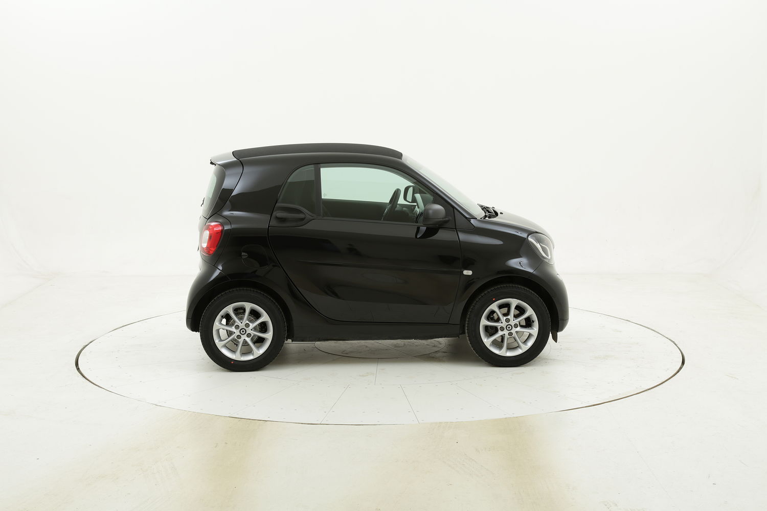 Smart Fortwo Youngster twinamic usata del 2017 con 32.437 km