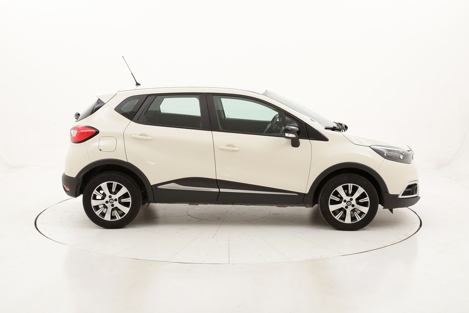 Renault Captur Energy Zen usata del 2017 con 117.410 km