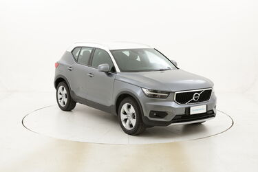 Volvo XC40 D4 Momentum AWD Geartronic usata del 2018 con 39.375 km