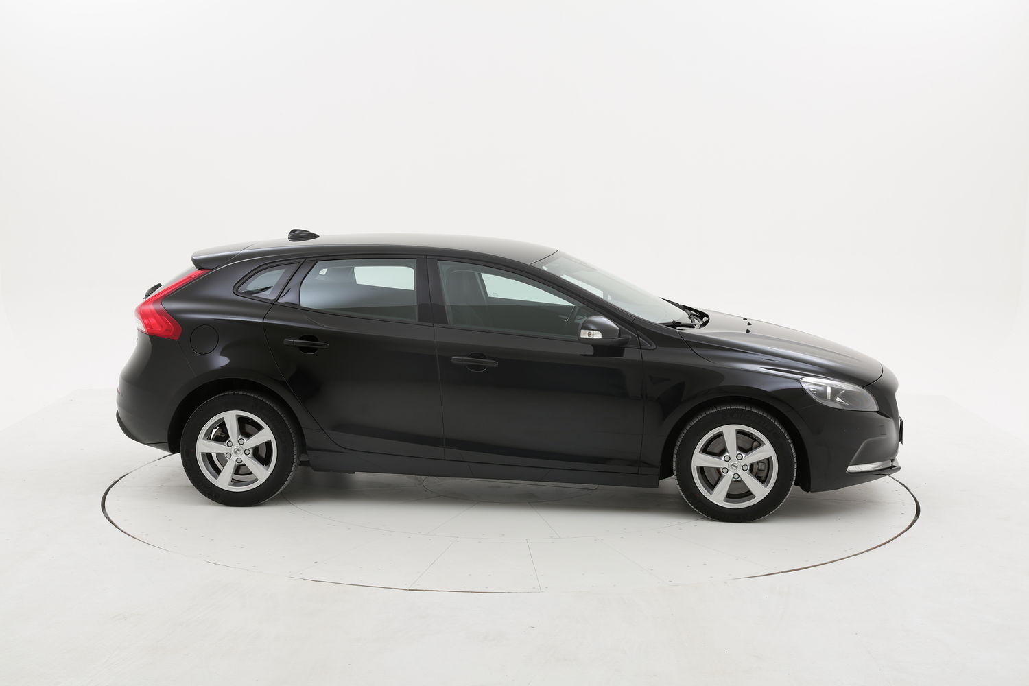 Volvo V40 usata del 2017 con 145.804 km