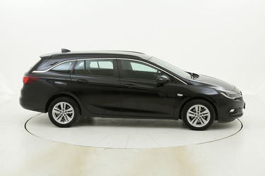 Opel Astra usata del 2017 con 92.217 km