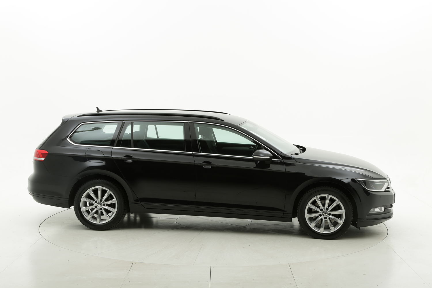 Volkswagen Passat usata del 2015 con 149.175 km