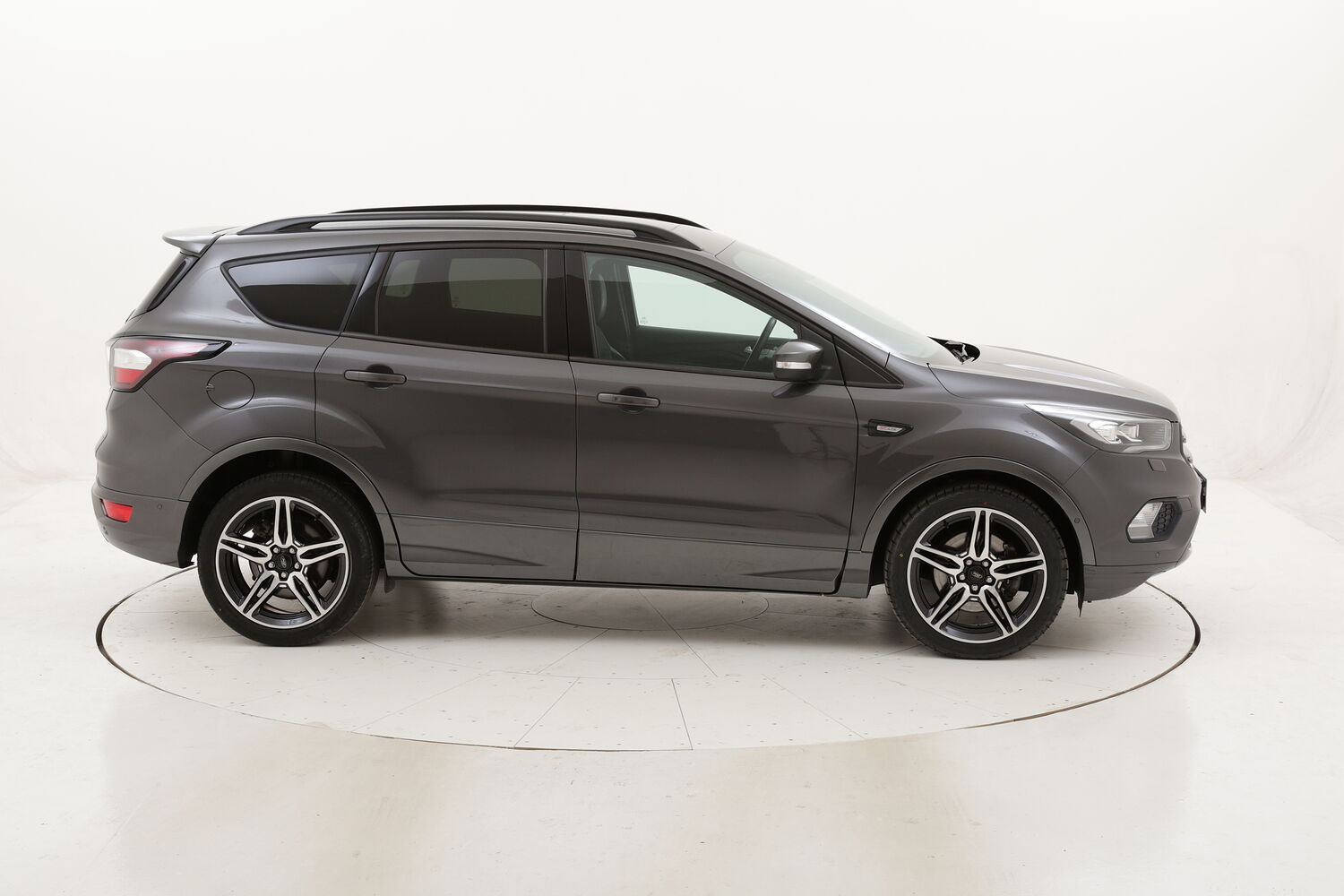 Ford Kuga ST-Line Powershift usata del 2017 con 114.281 km