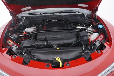 Alfa Romeo Stelvio Vano motore Vano motore di Alfa Romeo Stelvio