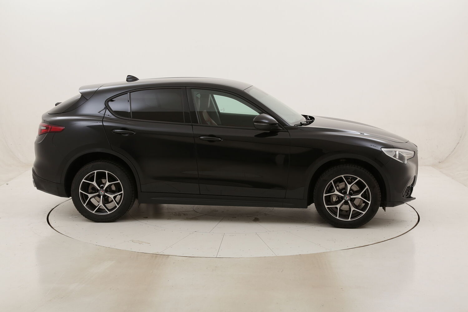 Alfa Romeo Stelvio Executive Q4 AT8 usata del 2018 con 49.992 km