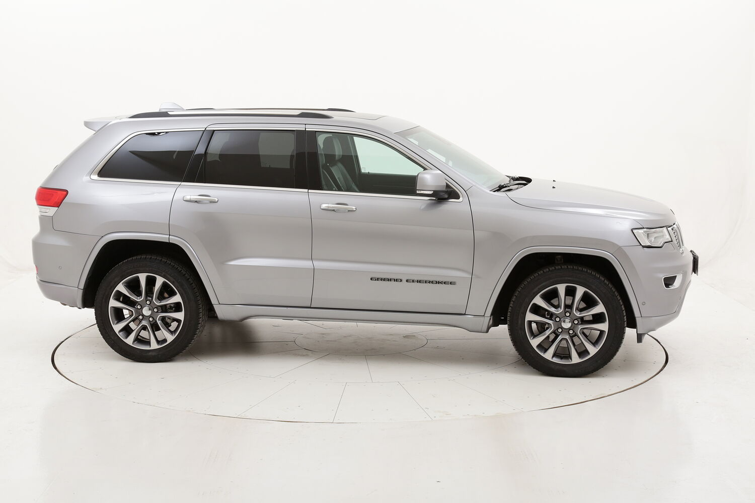 Jeep Grand Cherokee Overland usata del 2017 con 94.040 km
