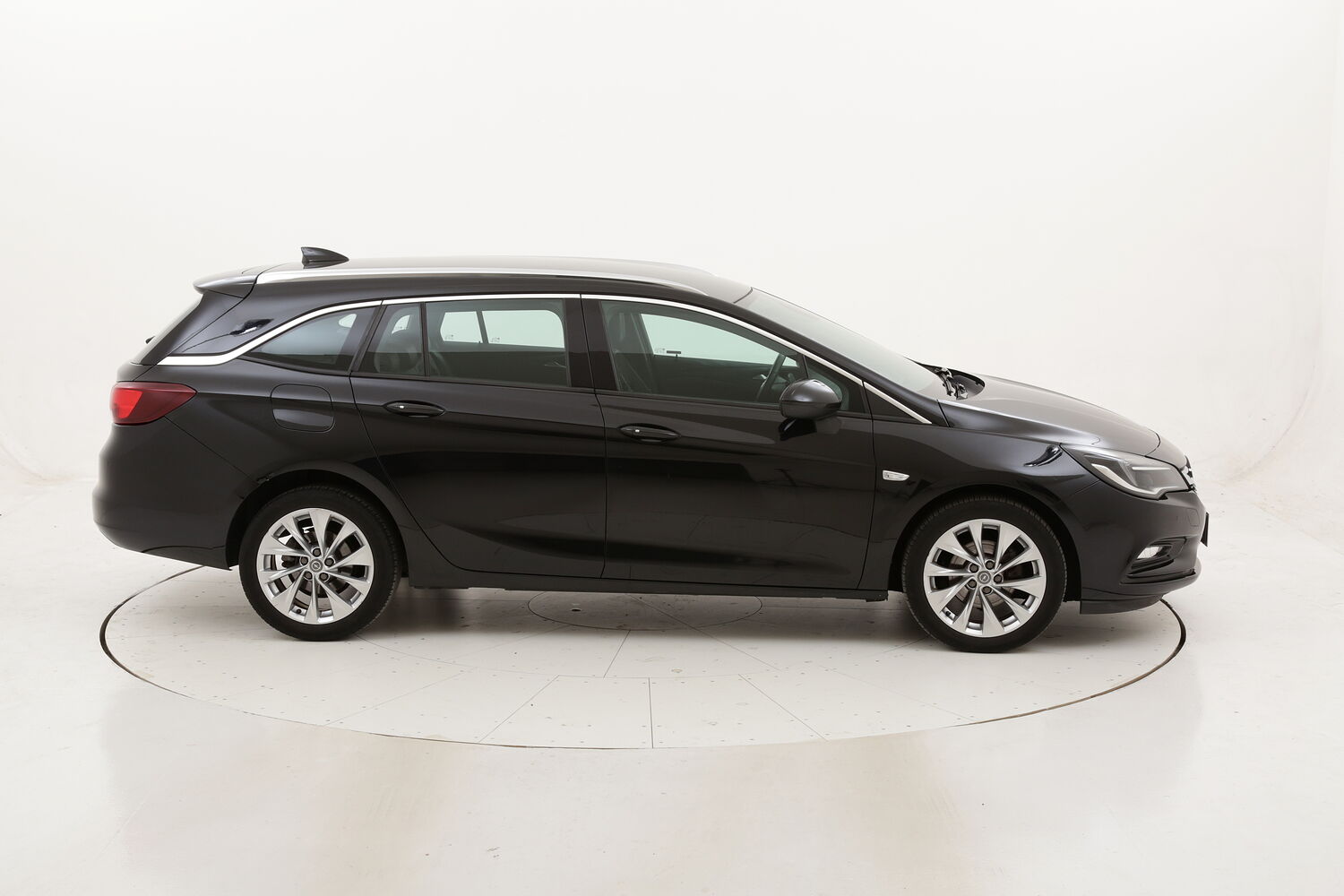 Opel Astra ST Innovation usata del 2017 con 132.589 km
