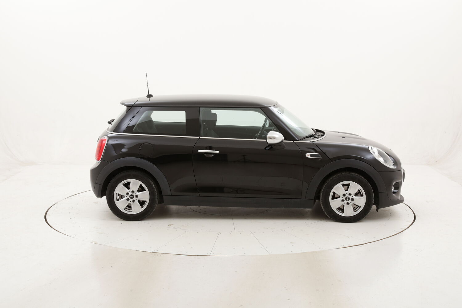 Mini 3 porte One usata del 2017 con 21.738 km