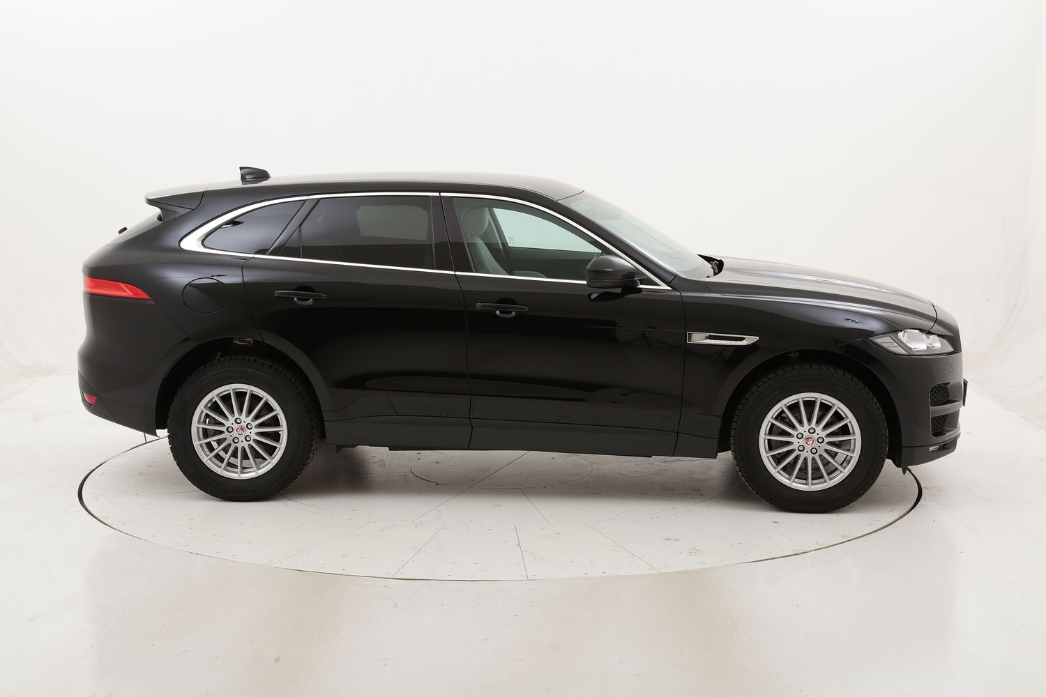 Jaguar F-Pace Prestige AWD Aut. usata del 2017 con 64.246 km