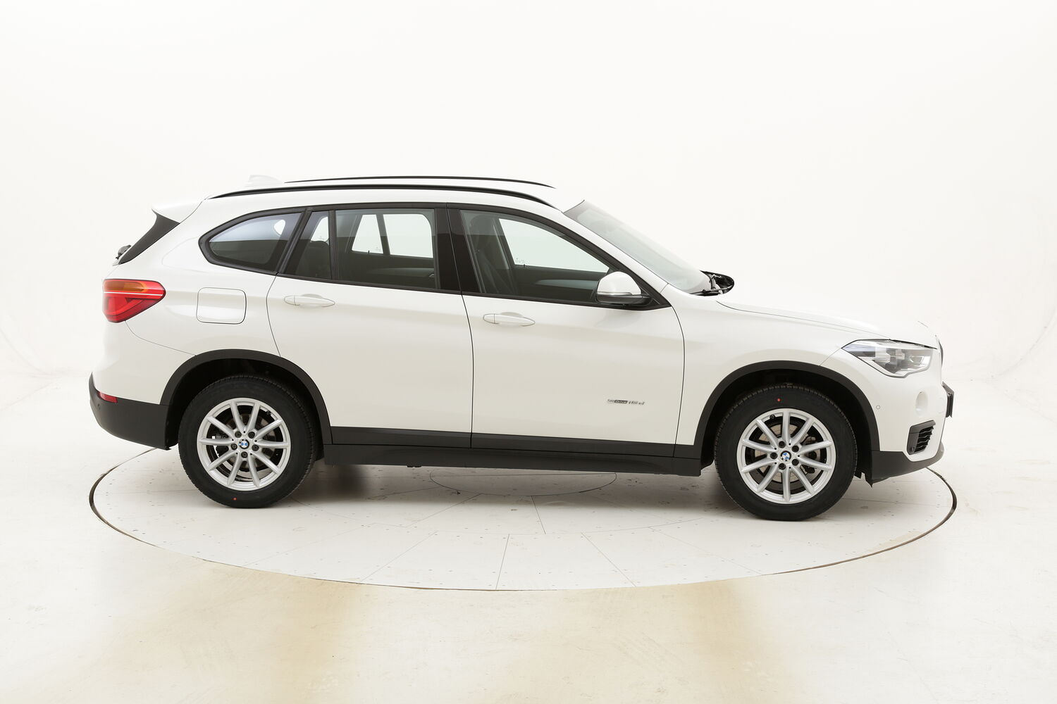 BMW X1 16d sDrive Business usata del 2017 con 38.850 km