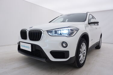 BMW X1 Visione frontale Visione frontale di BMW X1