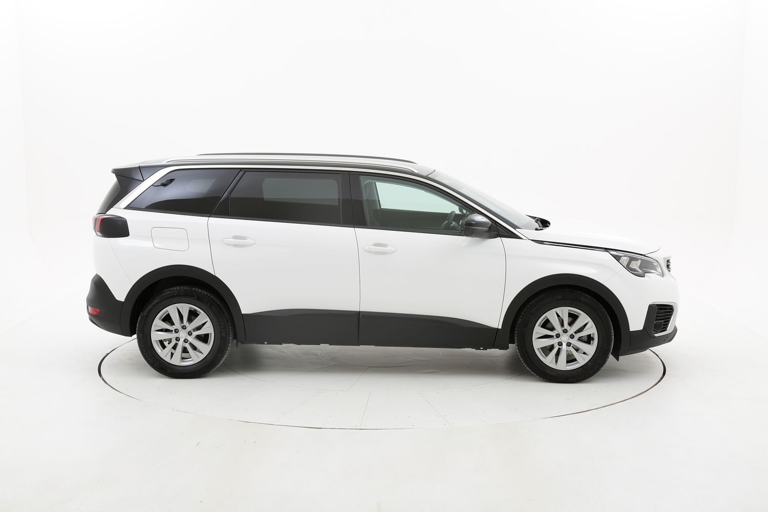 Peugeot 5008 usata del 2018 con 30.574 km