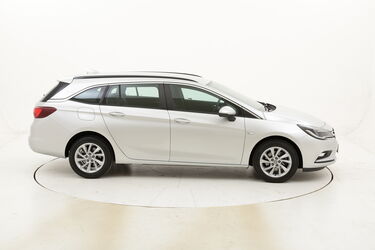 Opel Astra ST Business Aut. usata del 2018 con 88.712 km
