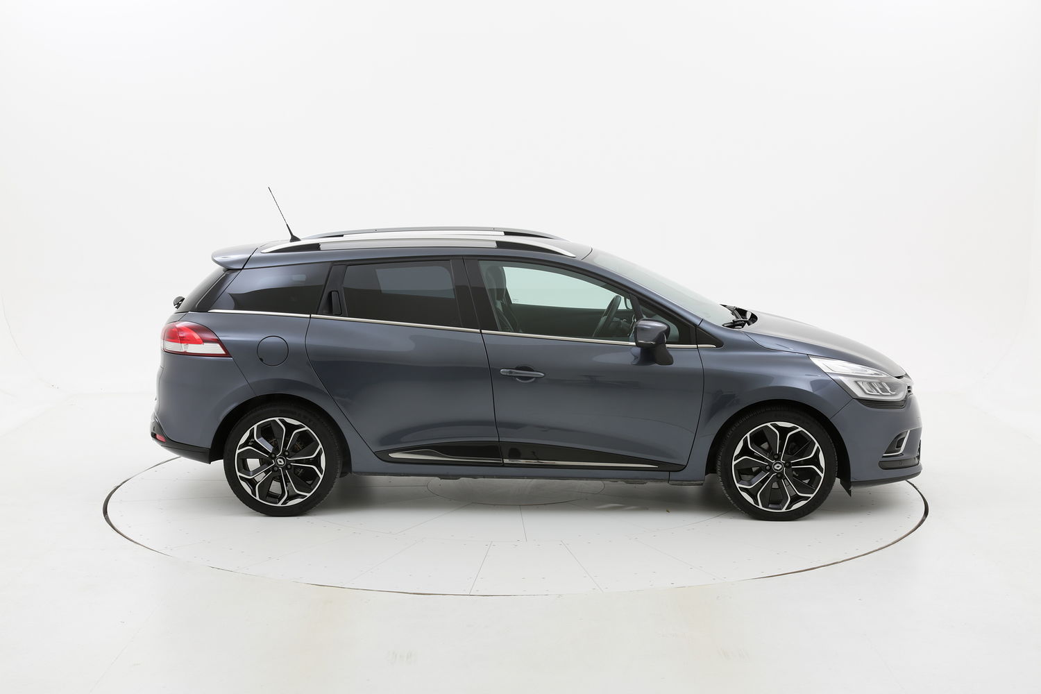 Renault Clio usata del 2017 con 118.539 km