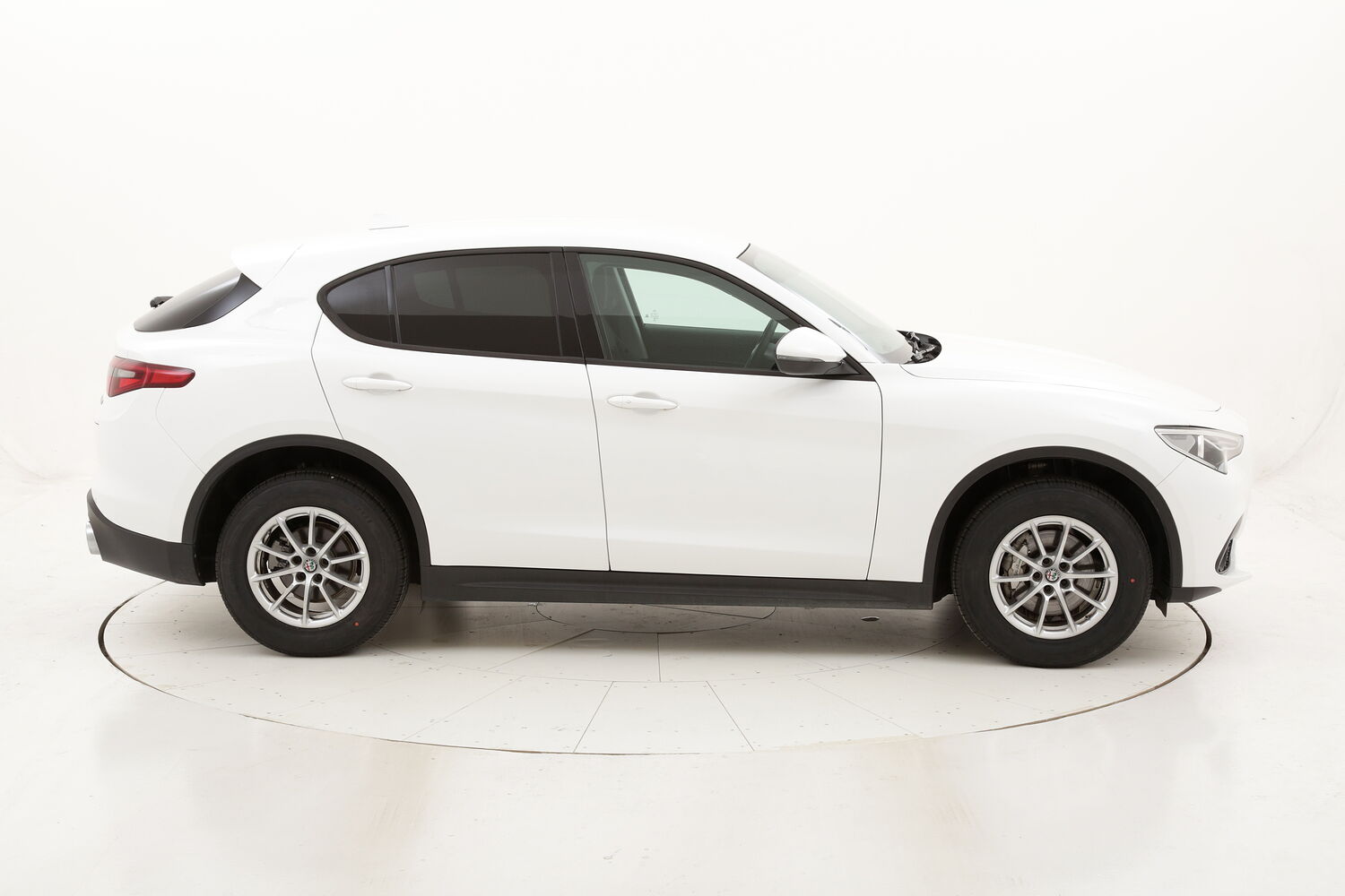 Alfa Romeo Stelvio Business Q4 AT8 usata del 2017 con 43.727 km