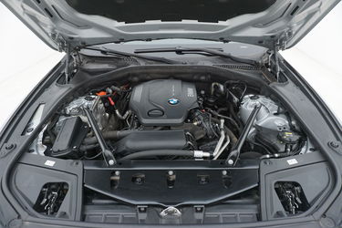 BMW Serie 5 Vano motore BMW Serie 5 Vano motore