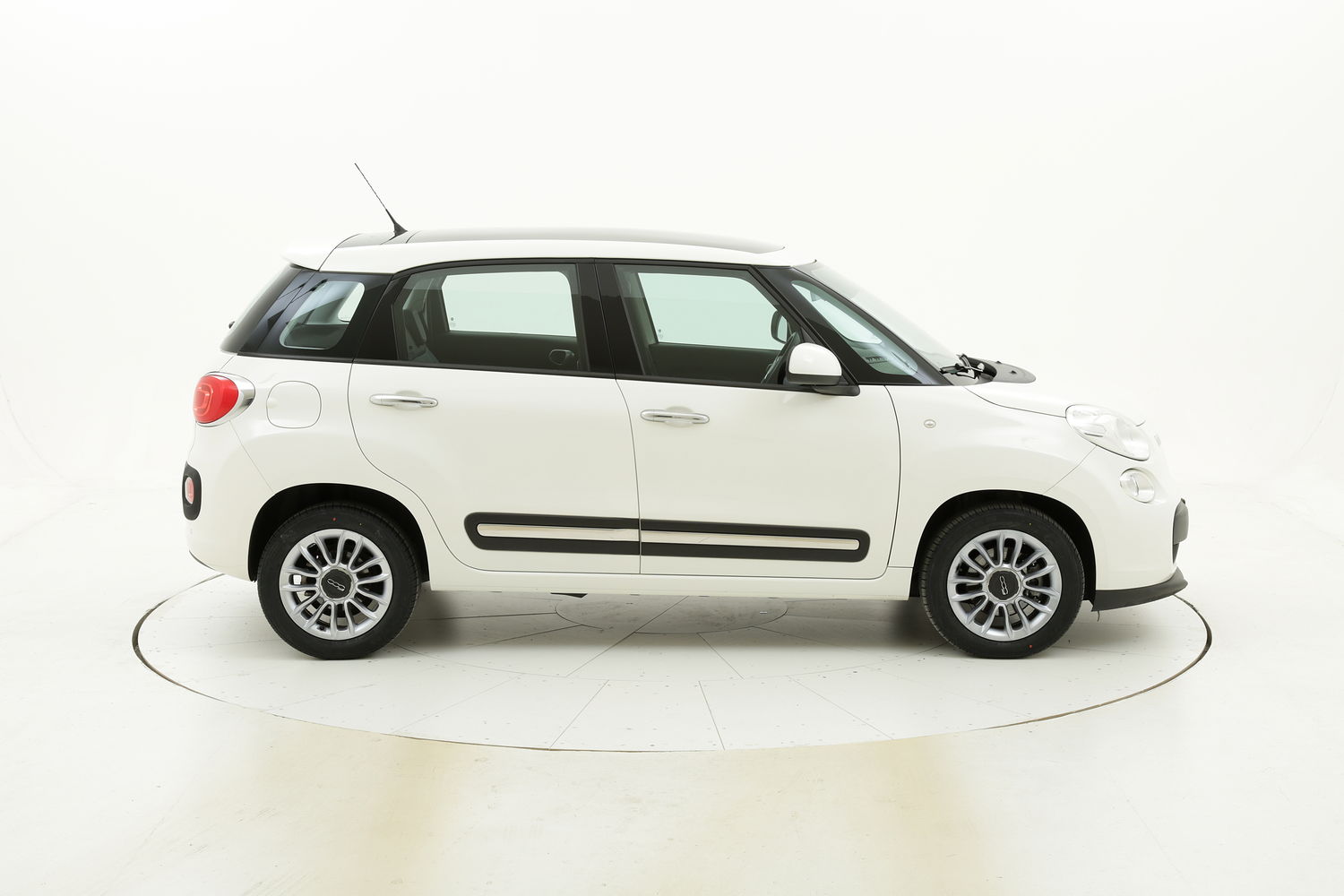 Fiat 500L usata del 2015 con 32.598 km