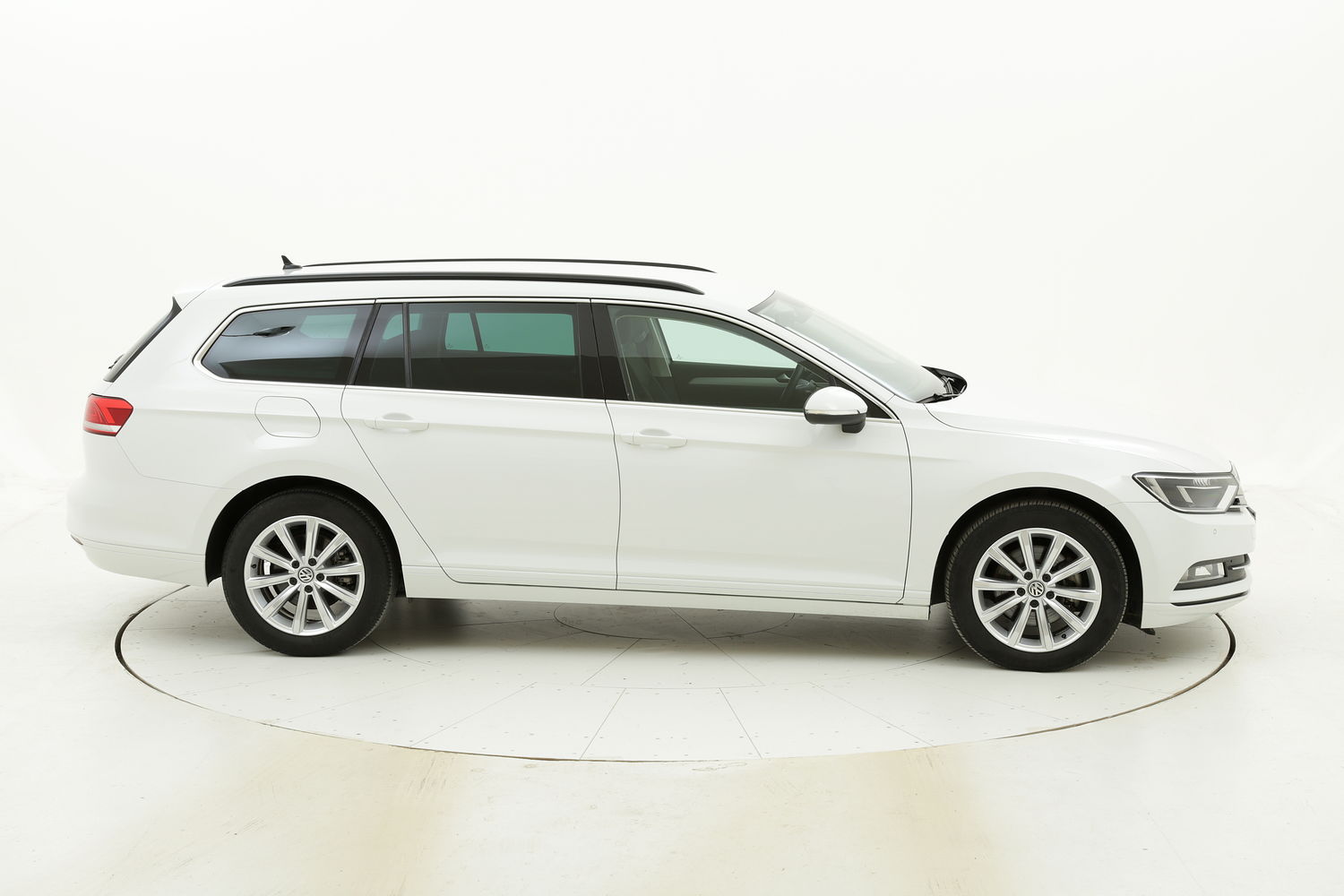 Volkswagen Passat usata del 2018 con 76.180 km