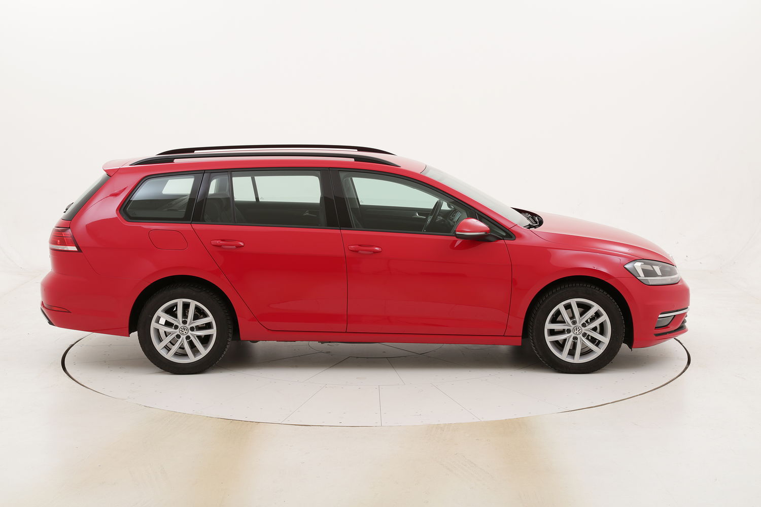 Volkswagen Golf Variant Business usata del 2017 con 85.690 km