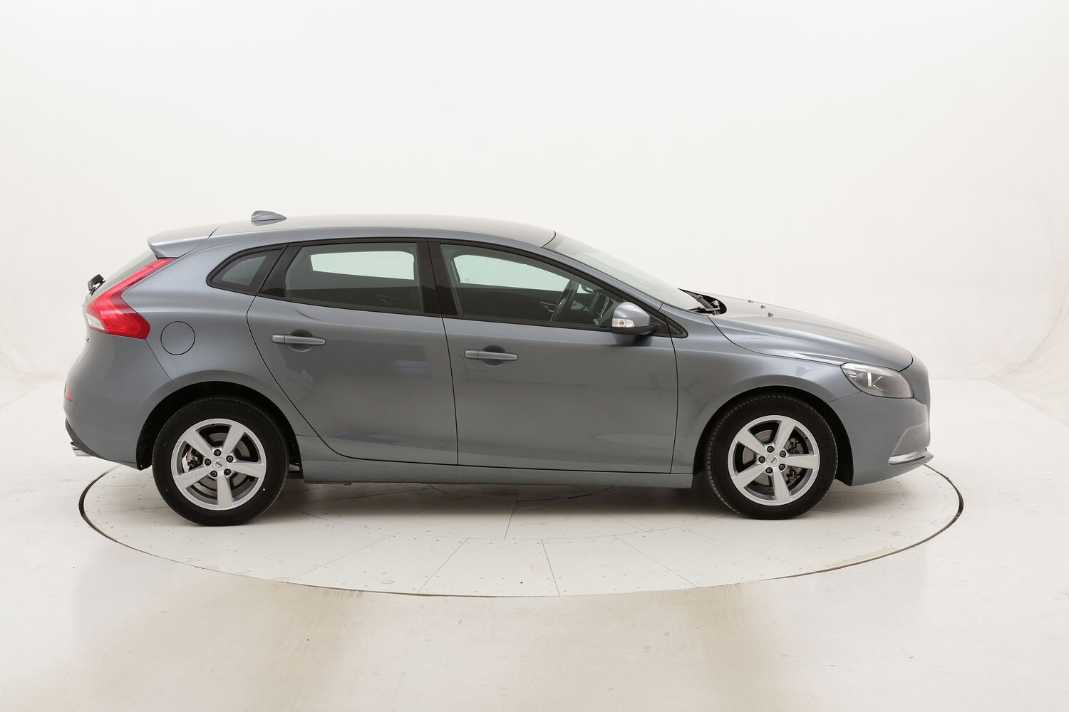 Volvo V40 D2 Business usata del 2018 con 75.354 km