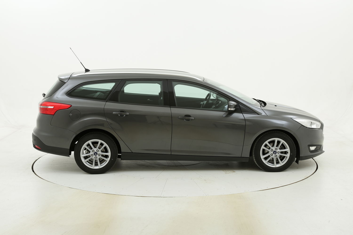 Ford Focus usata del 2016 con 105.411 km
