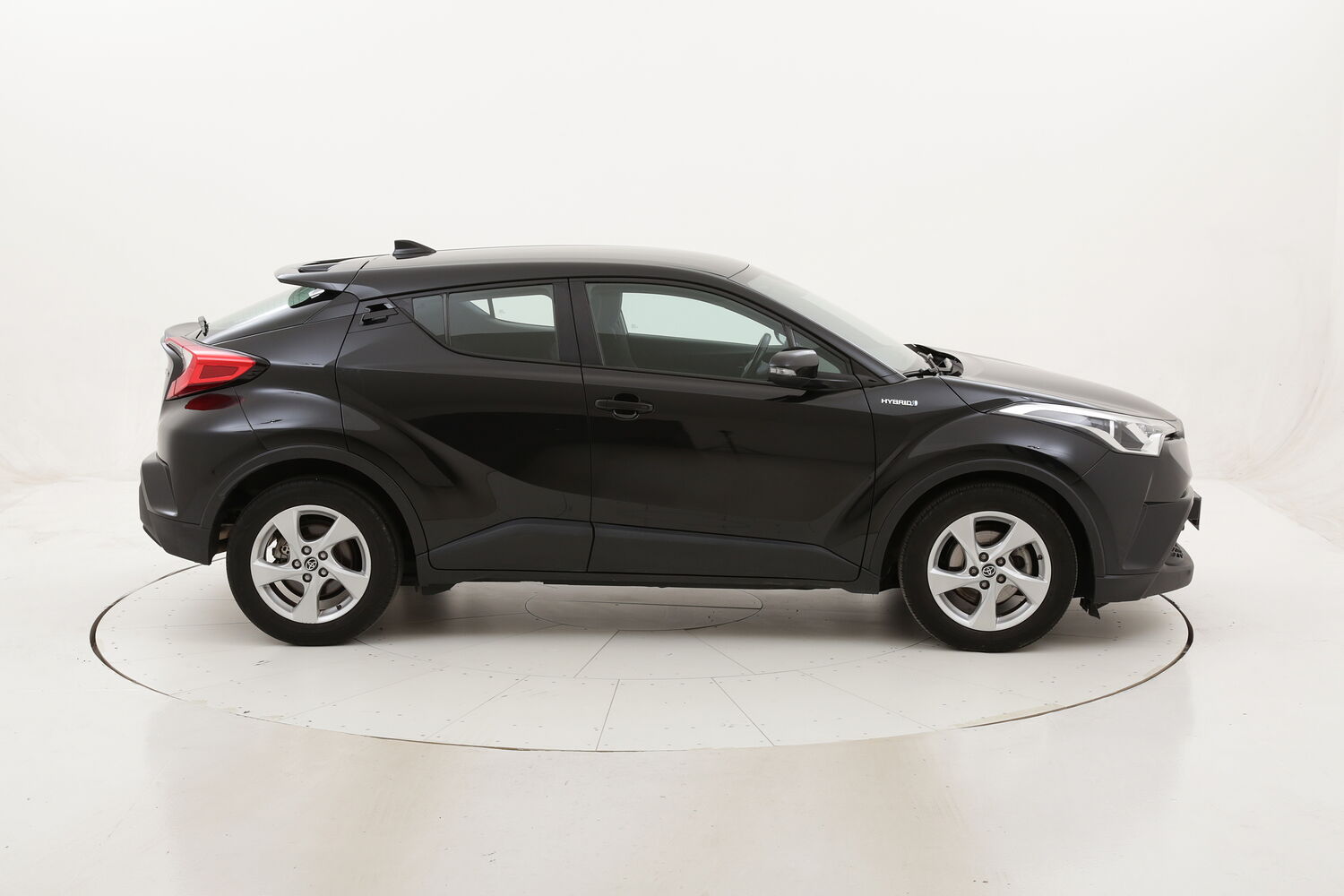Toyota C-HR Hybrid Business usata del 2018 con 61.125 km