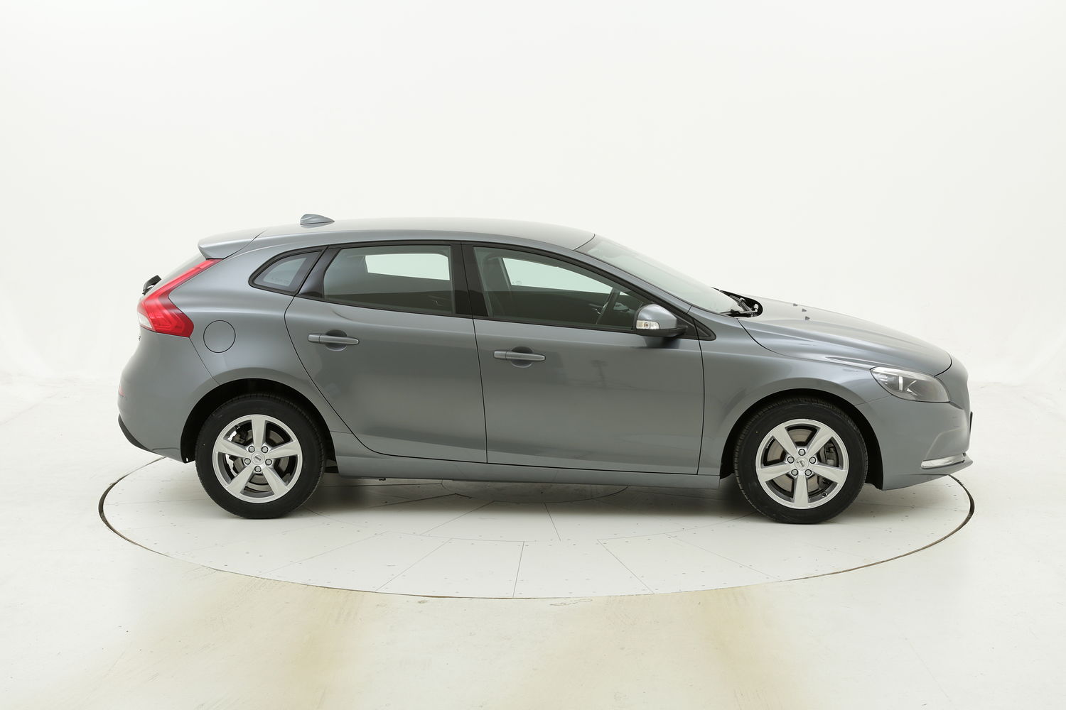 Volvo V40 usata del 2017 con 104.468 km