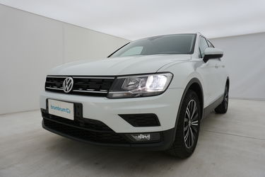 Volkswagen Tiguan Da un'altra prospettiva Volkswagen Tiguan Da un'altra prospettiva